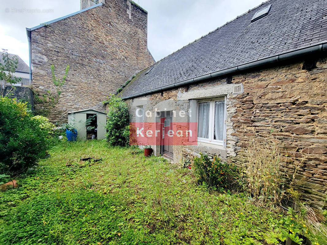 Maison à PLOUGONVEN