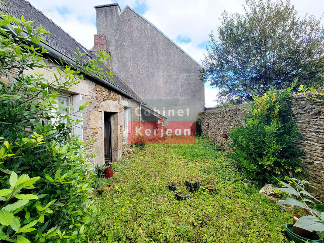 Maison à PLOUGONVEN