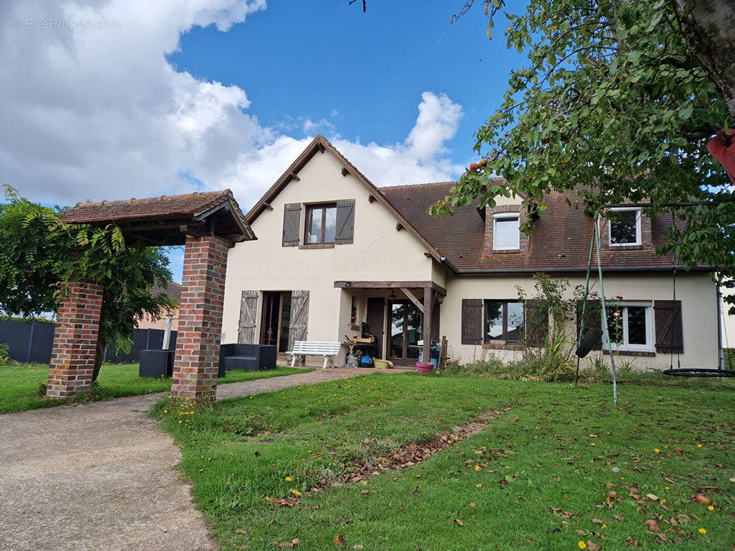 Maison à LA LOUPE