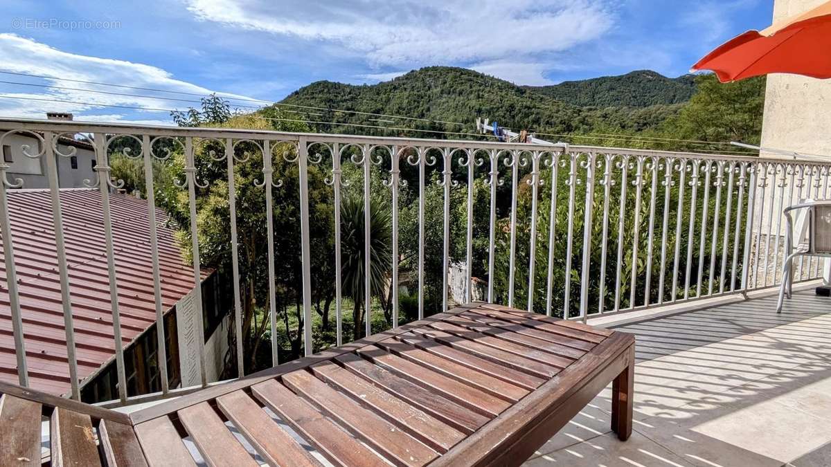 Appartement à SAINT-LAURENT-DE-CERDANS