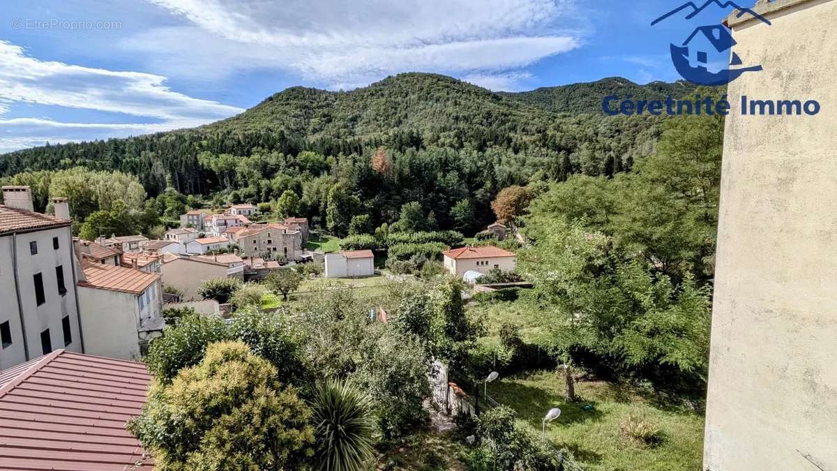 Appartement à SAINT-LAURENT-DE-CERDANS