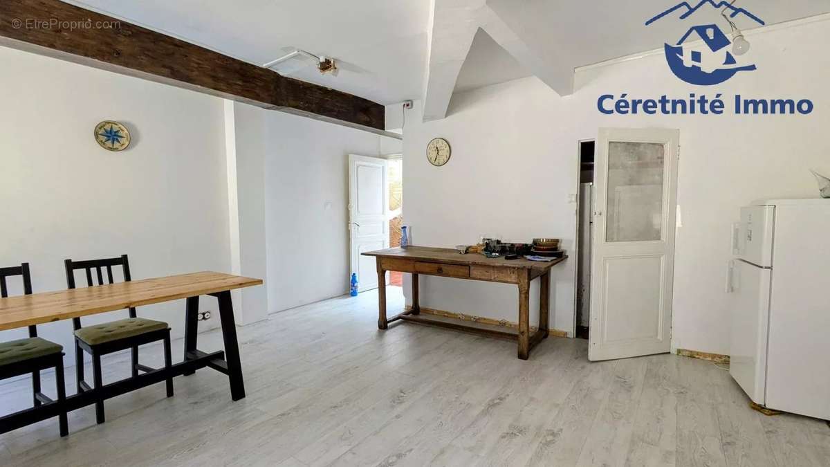 Appartement à SAINT-LAURENT-DE-CERDANS