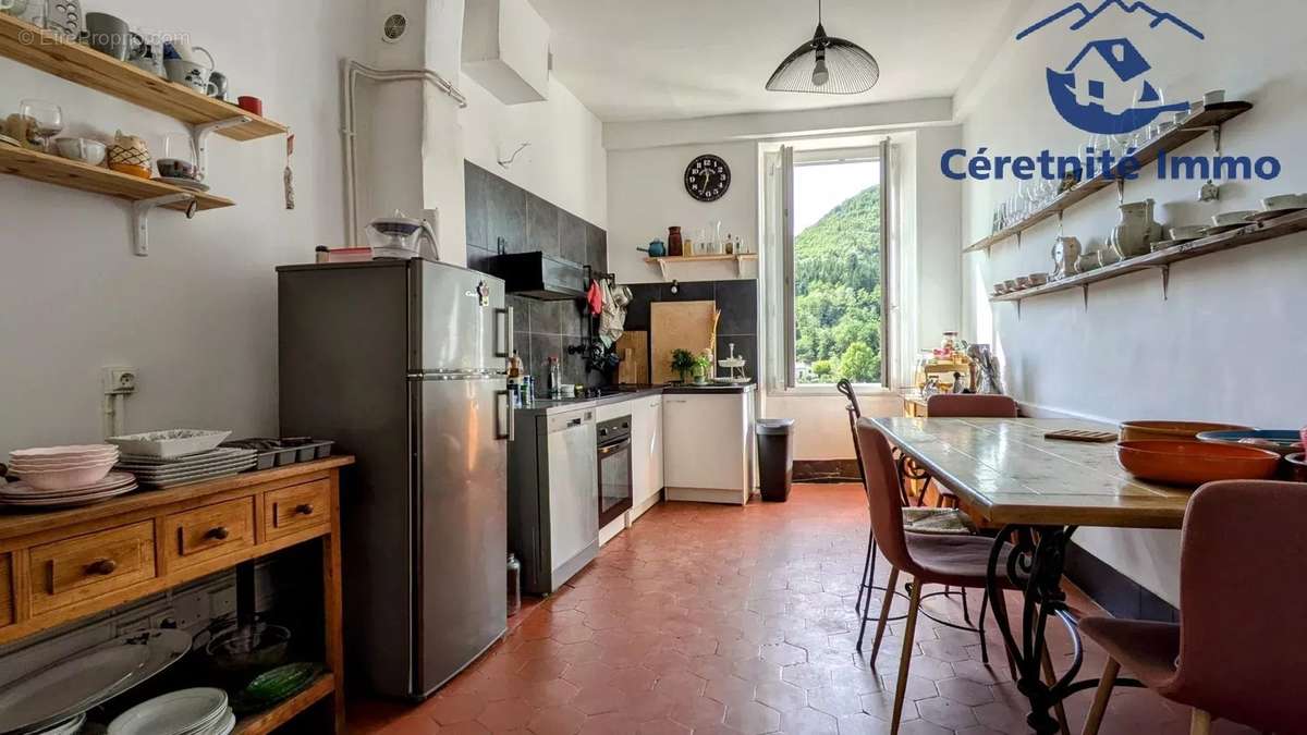 Appartement à SAINT-LAURENT-DE-CERDANS