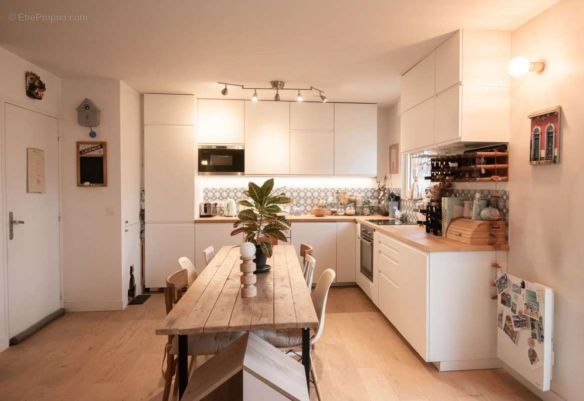 Appartement à ISSY-LES-MOULINEAUX