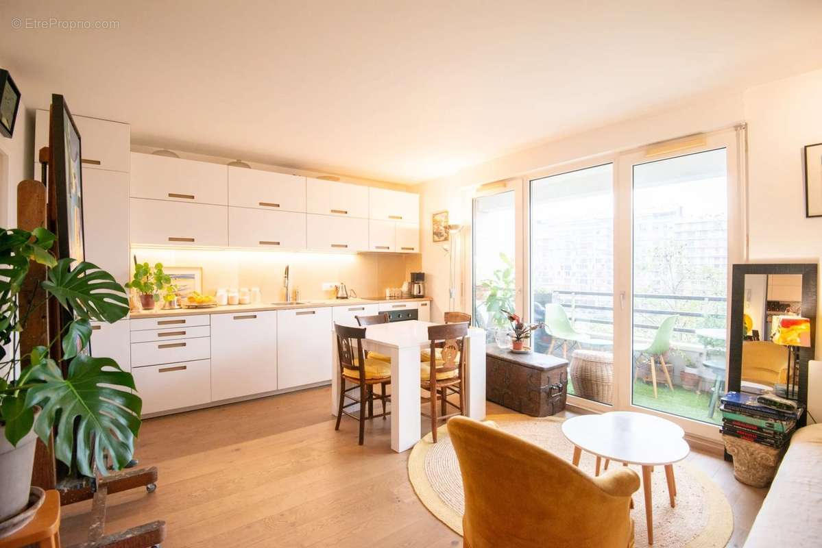 Appartement à ISSY-LES-MOULINEAUX