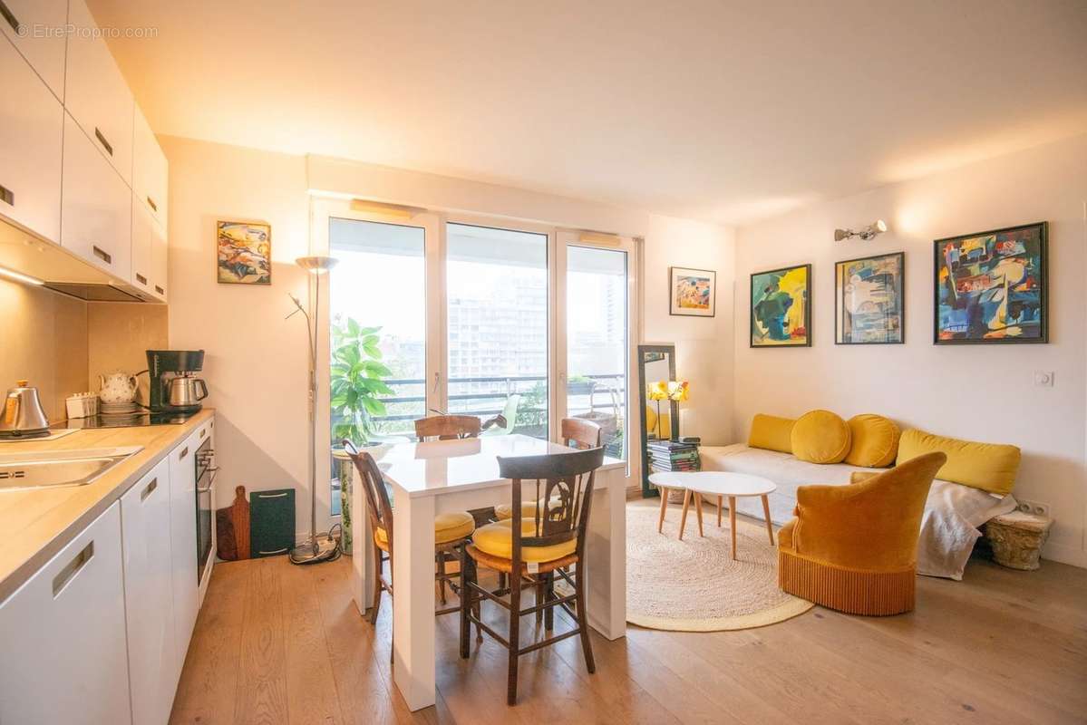 Appartement à ISSY-LES-MOULINEAUX