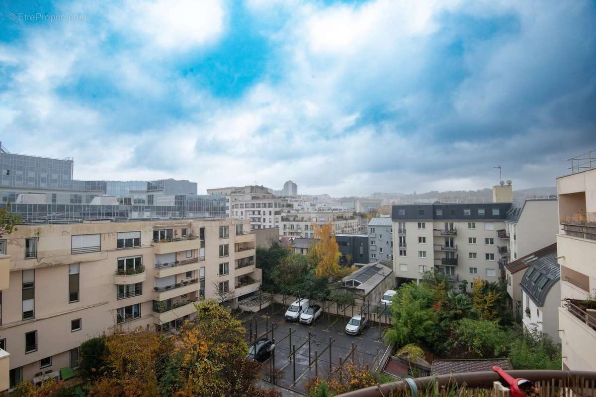 Appartement à ISSY-LES-MOULINEAUX