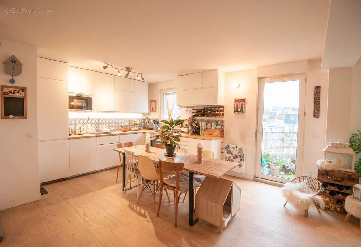 Appartement à ISSY-LES-MOULINEAUX