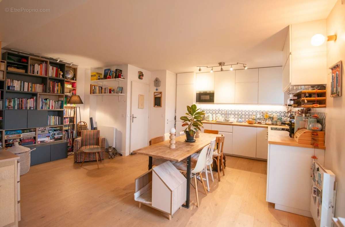 Appartement à ISSY-LES-MOULINEAUX