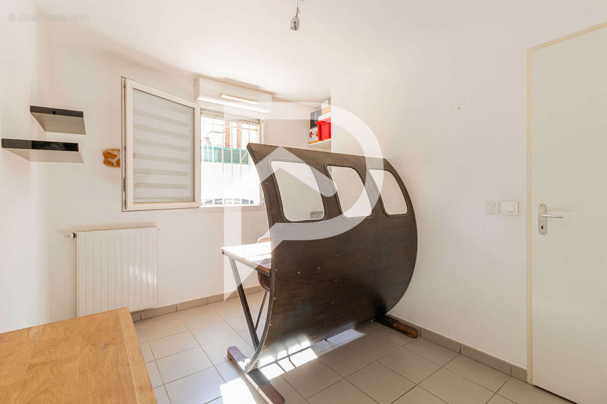 Appartement à MARSEILLE-5E