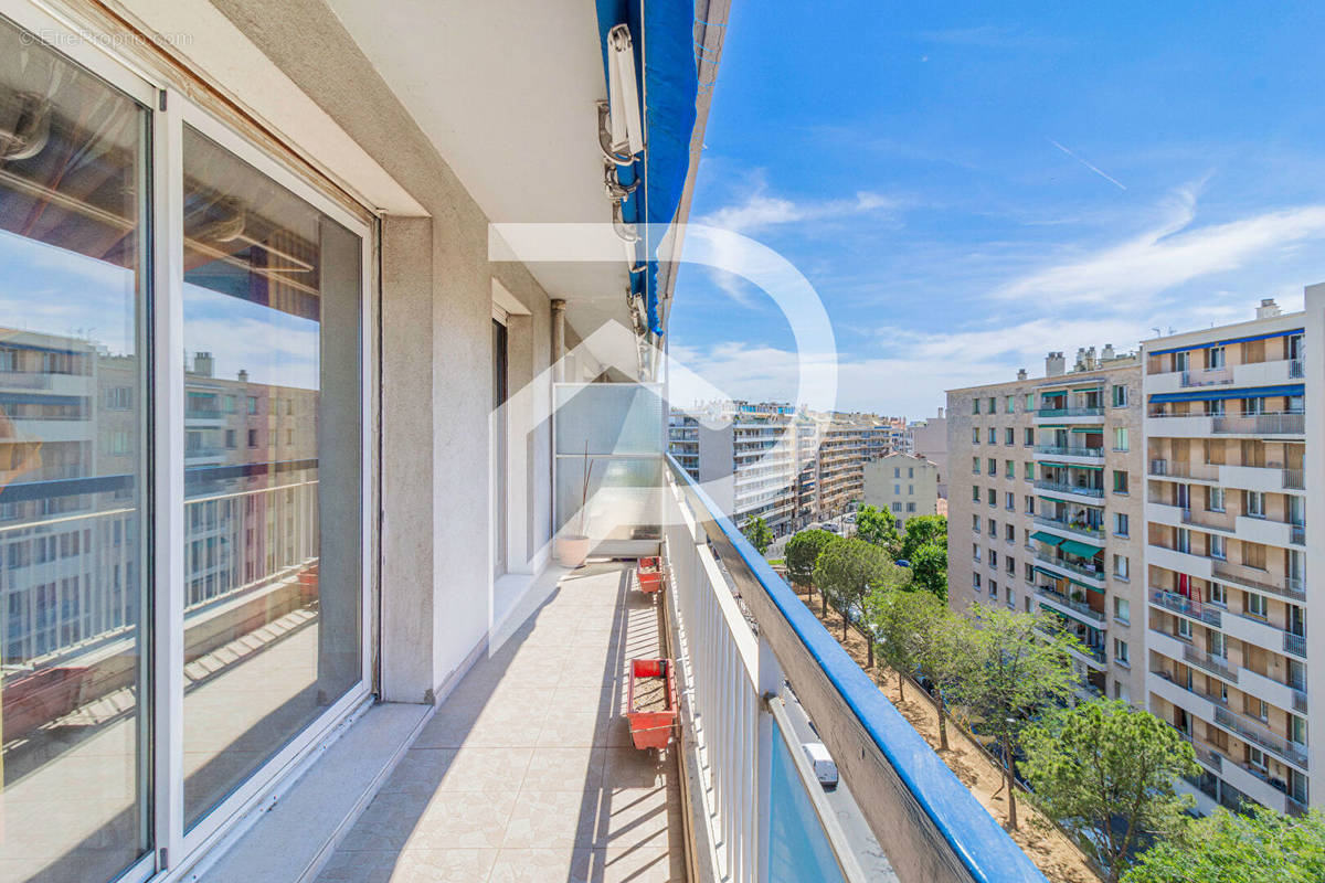 Appartement à MARSEILLE-4E