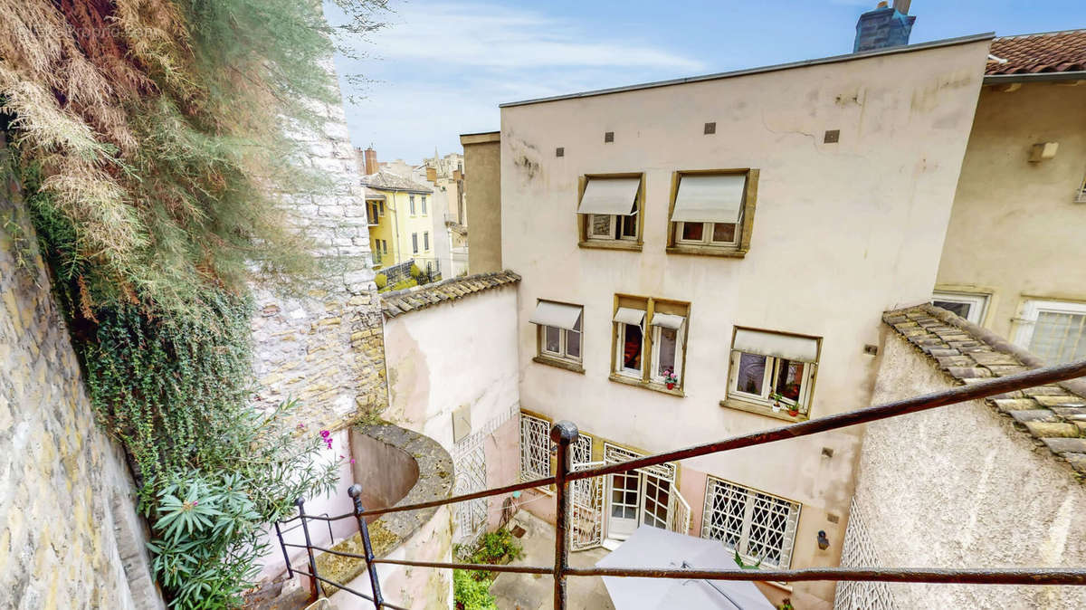 Appartement à LYON-5E