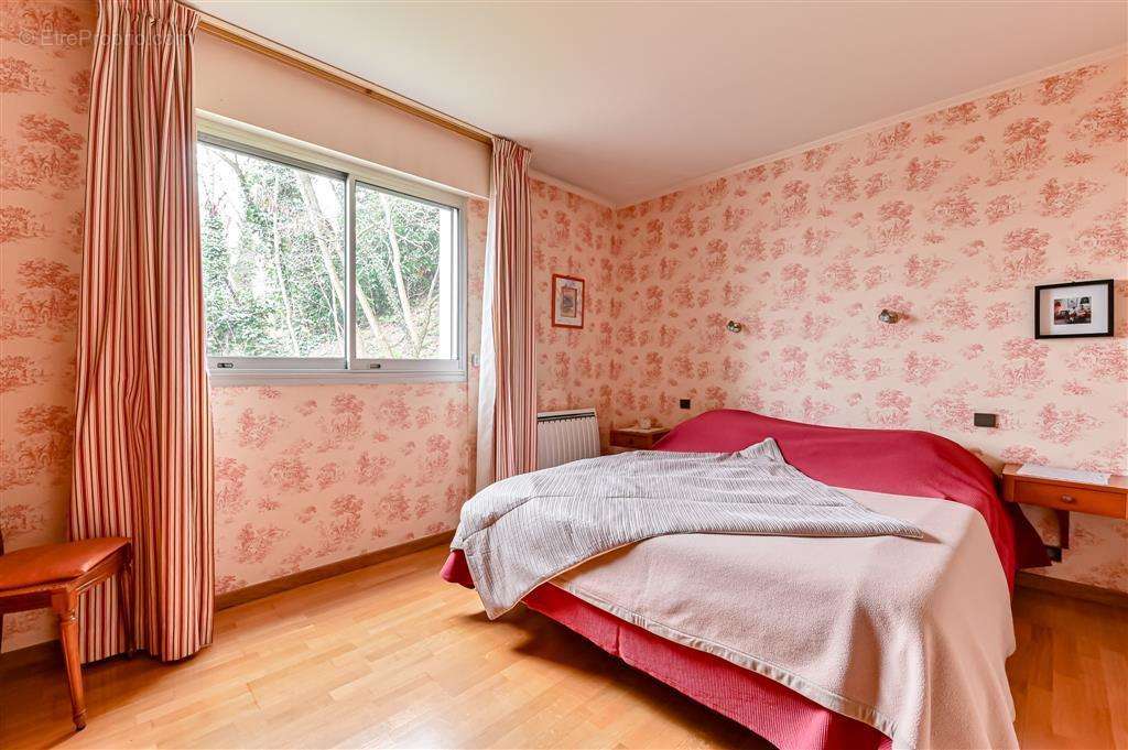 Appartement à NOGENT-SUR-MARNE