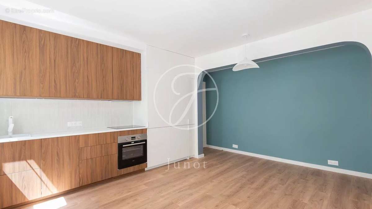 Appartement à PARIS-9E