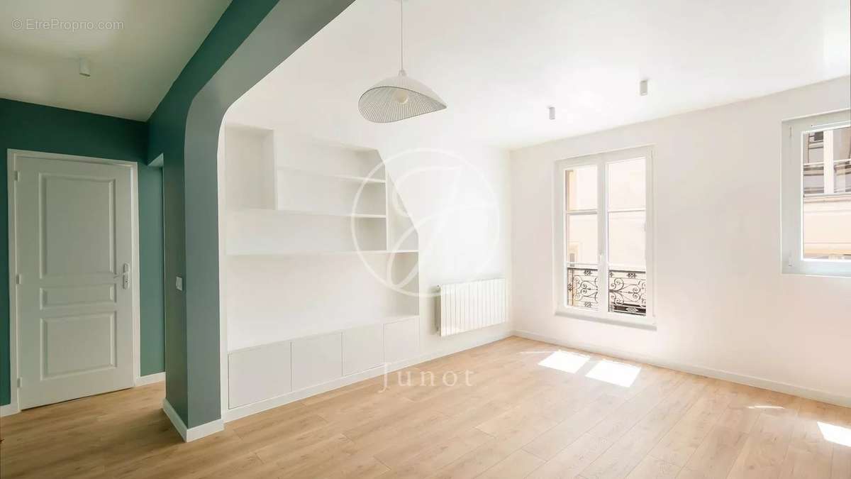 Appartement à PARIS-9E