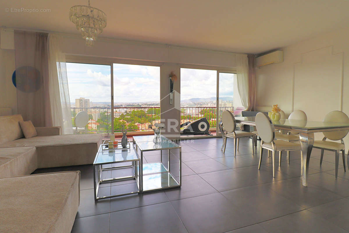 Appartement à MARSEILLE-10E