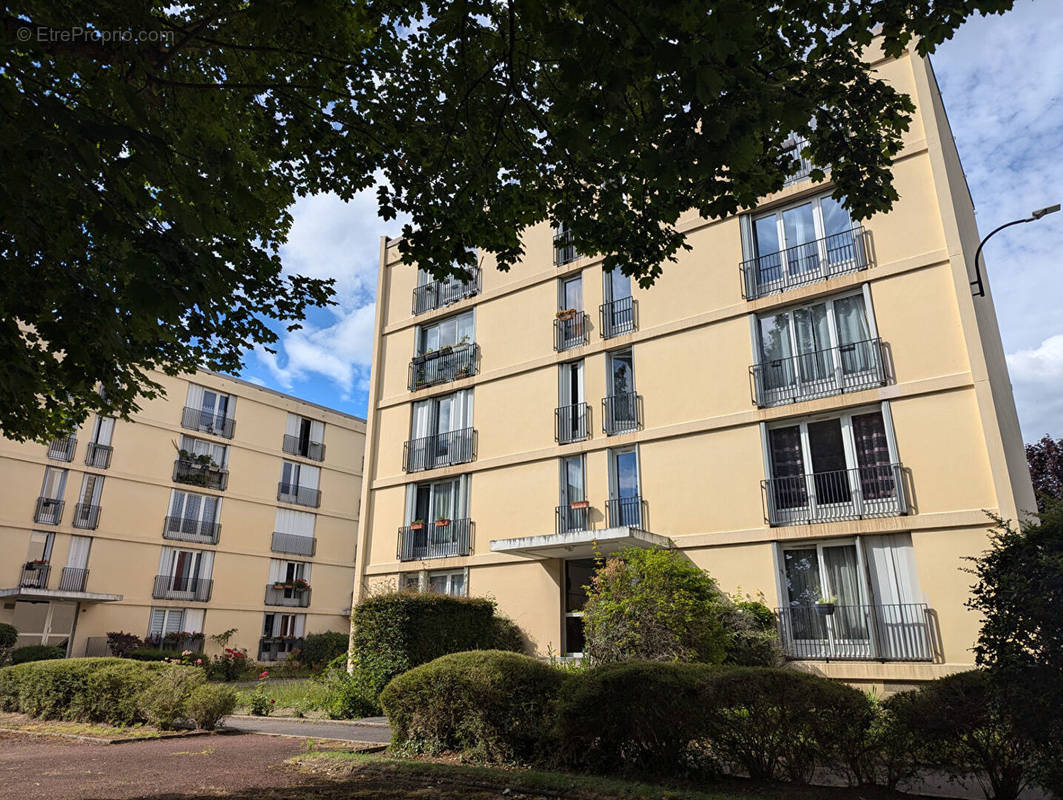 Appartement à SAINT-GRATIEN