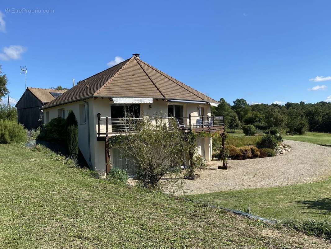 Maison à CHATELLERAULT