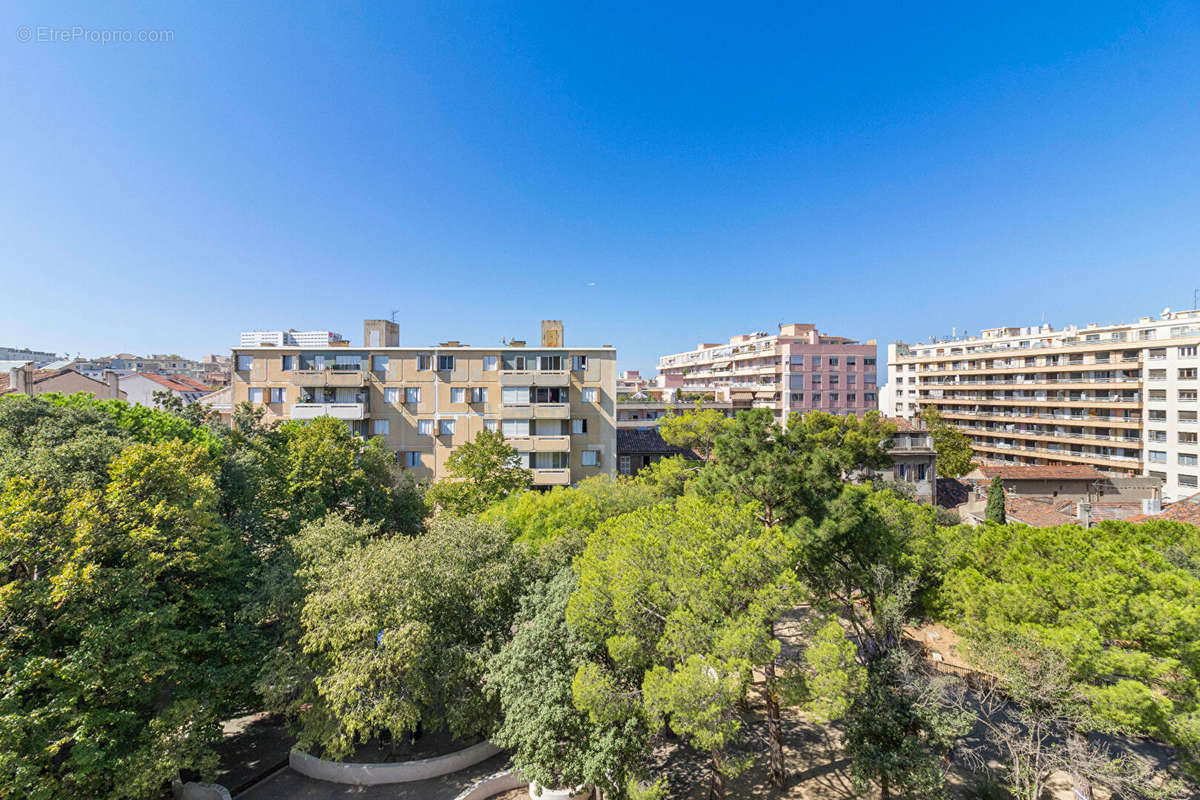 Appartement à MARSEILLE-3E