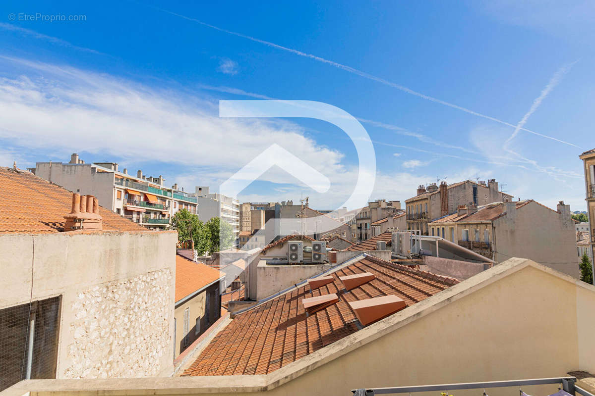 Appartement à MARSEILLE-5E