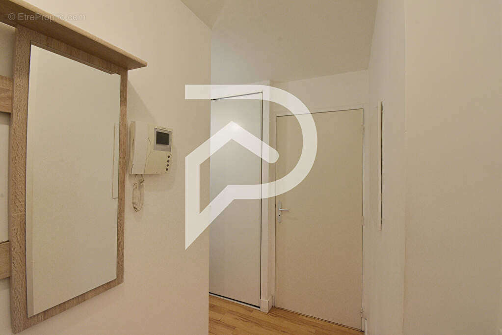 Appartement à MARSEILLE-2E