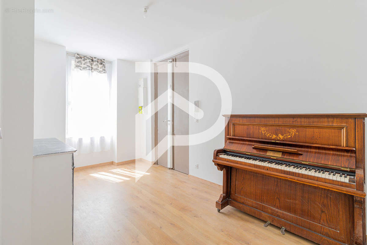 Appartement à MARSEILLE-2E