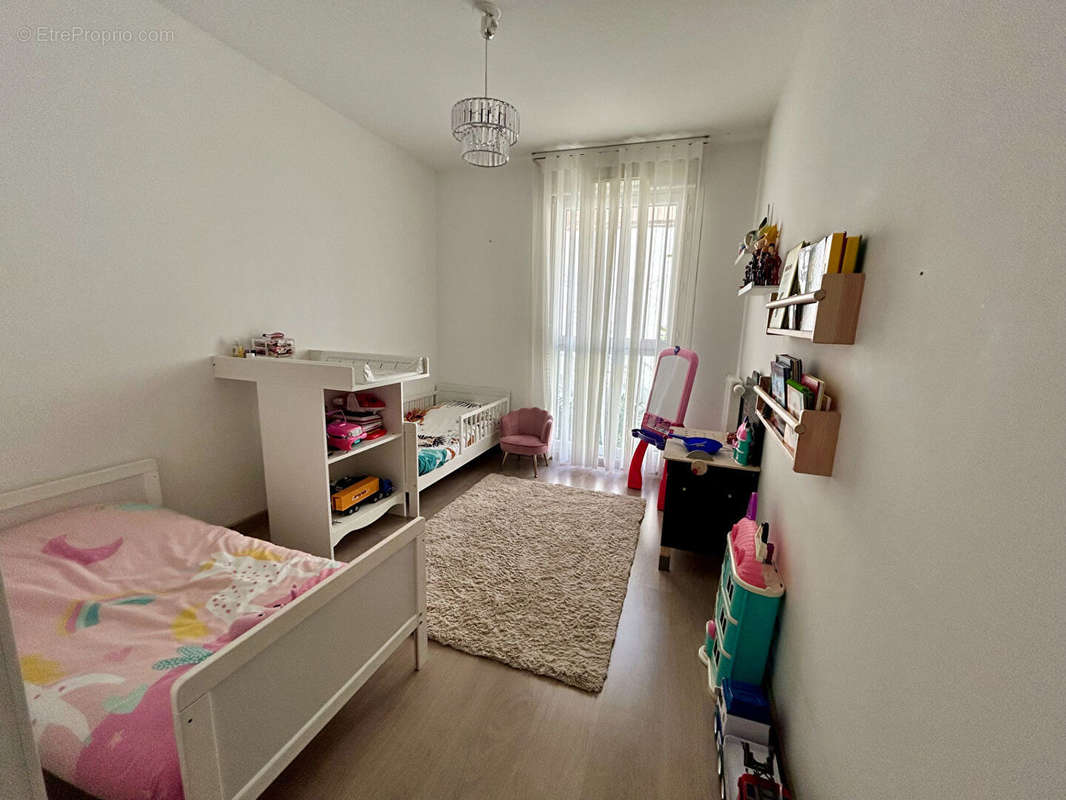 Appartement à LYON-8E