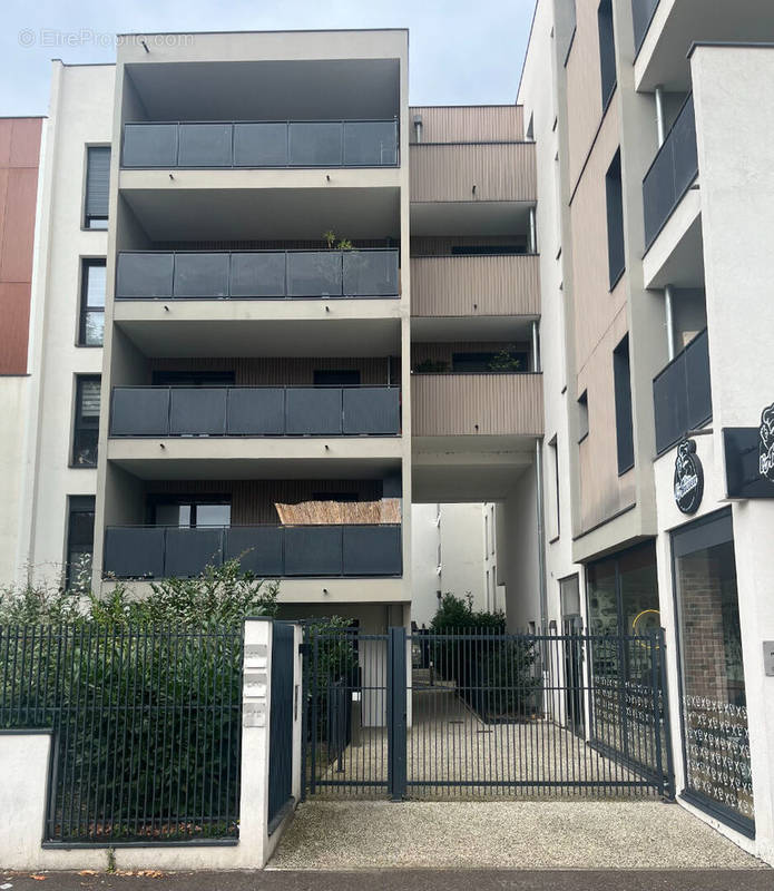 Appartement à LYON-8E