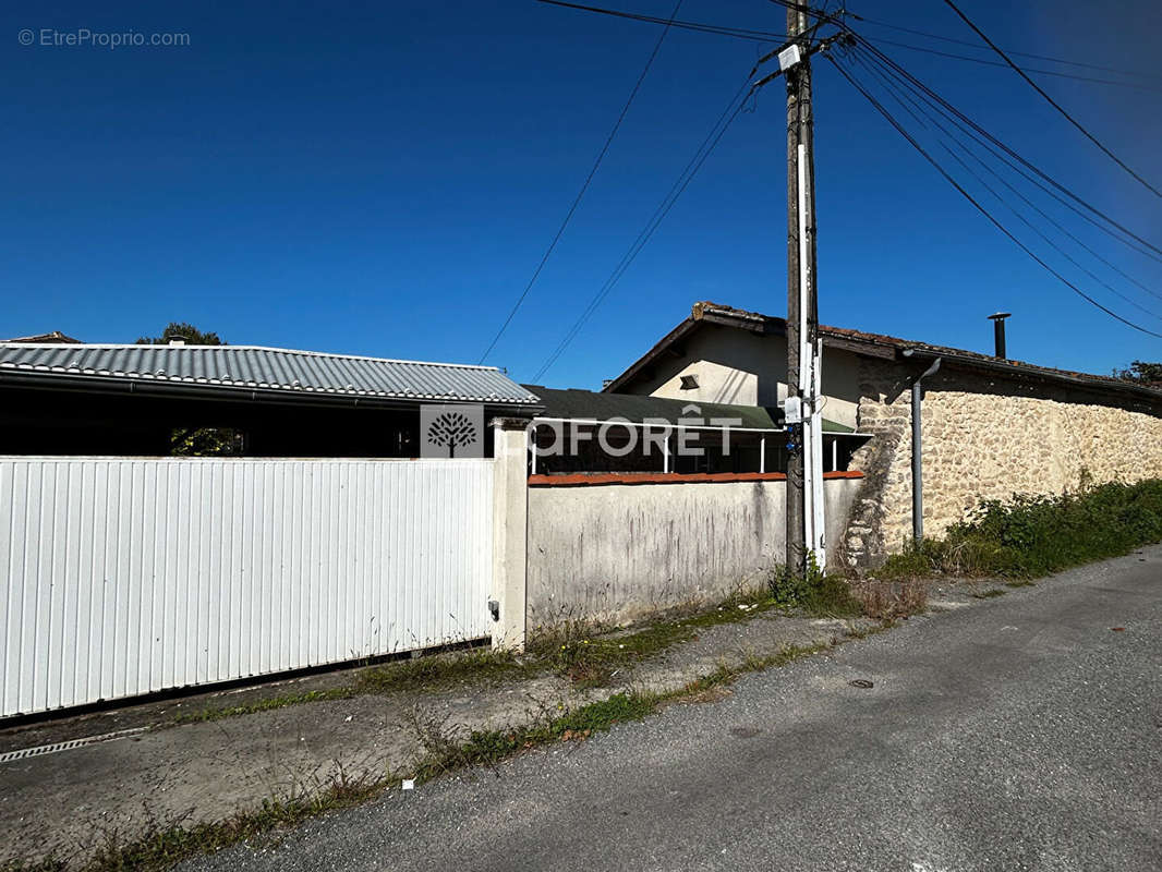 Maison à SAINT-ANDRE-DE-CUBZAC