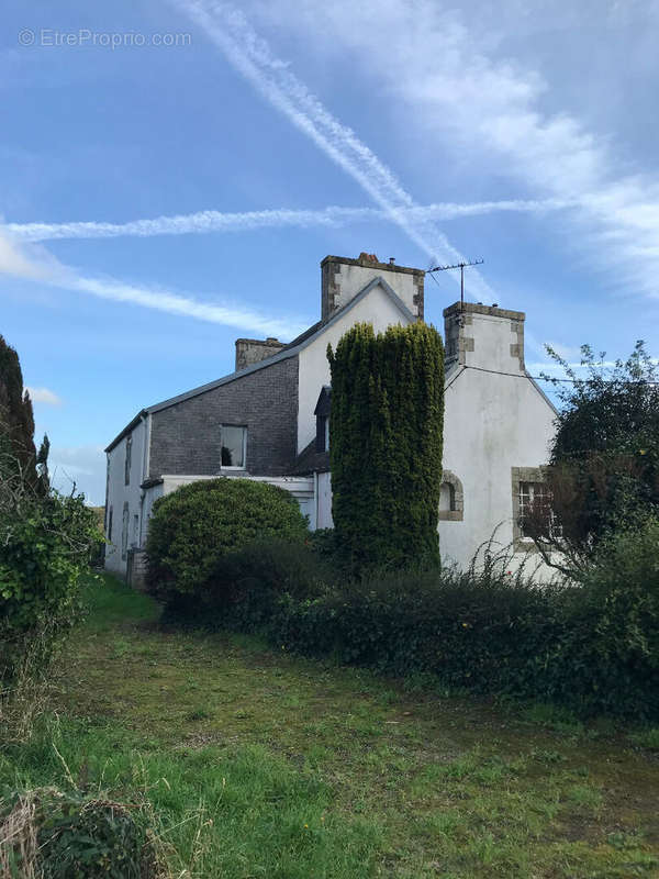 Maison à PLOUGONVEN