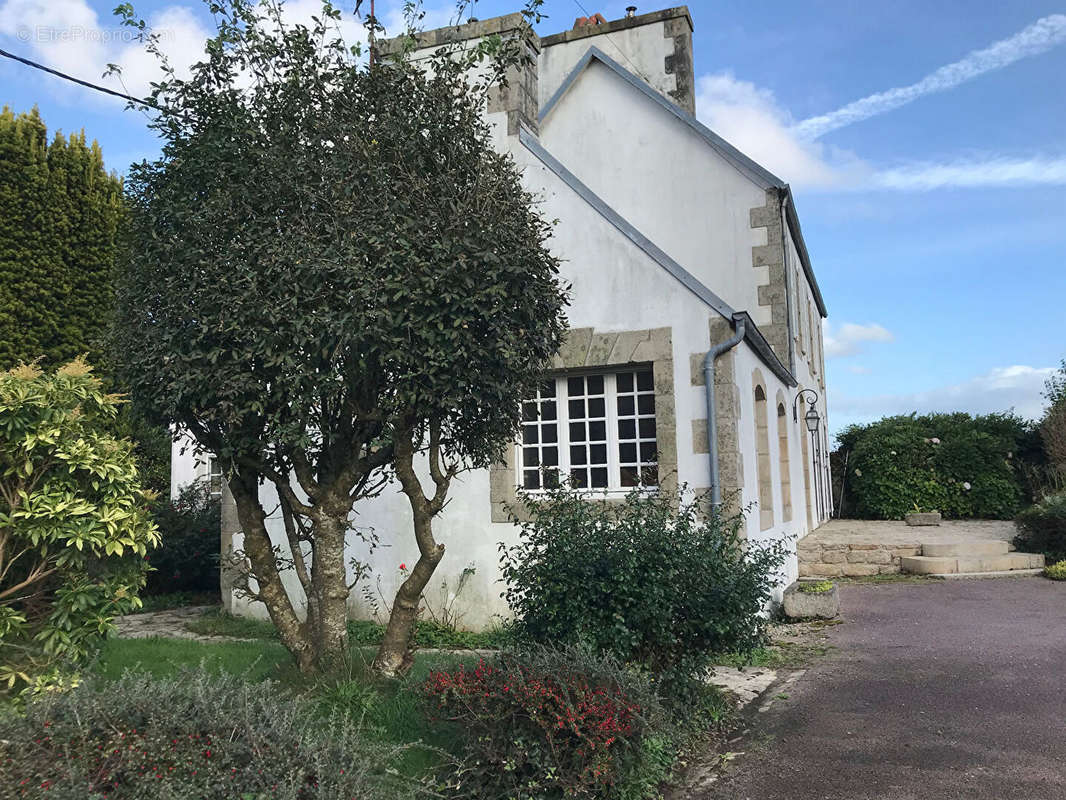 Maison à PLOUGONVEN