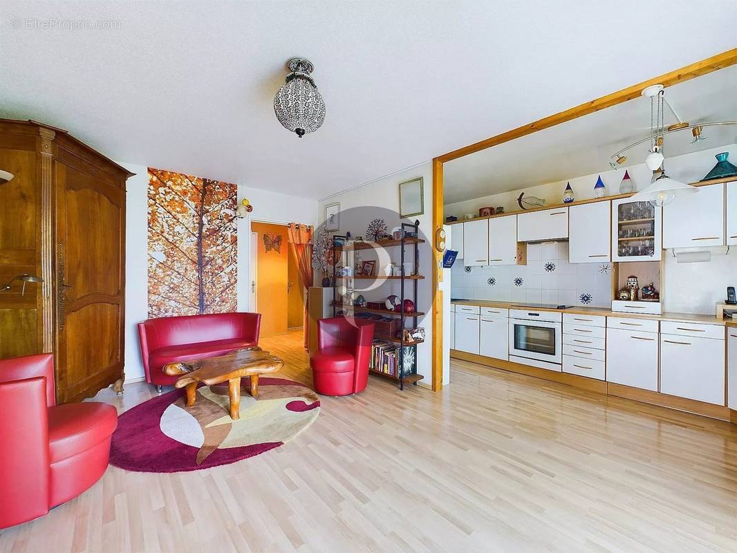 Appartement à VERRIERES-LE-BUISSON