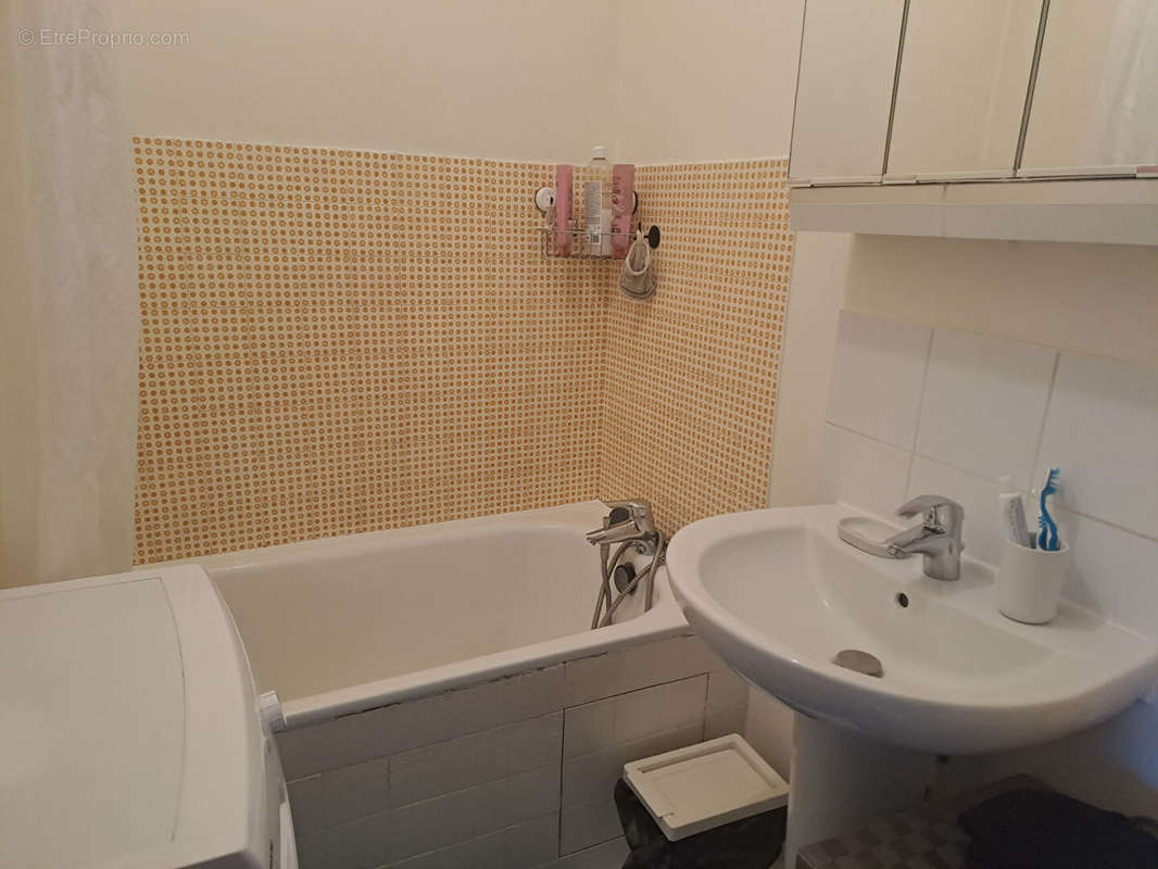 Appartement à MONTROUGE