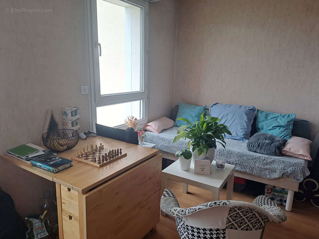 Appartement à MONTROUGE