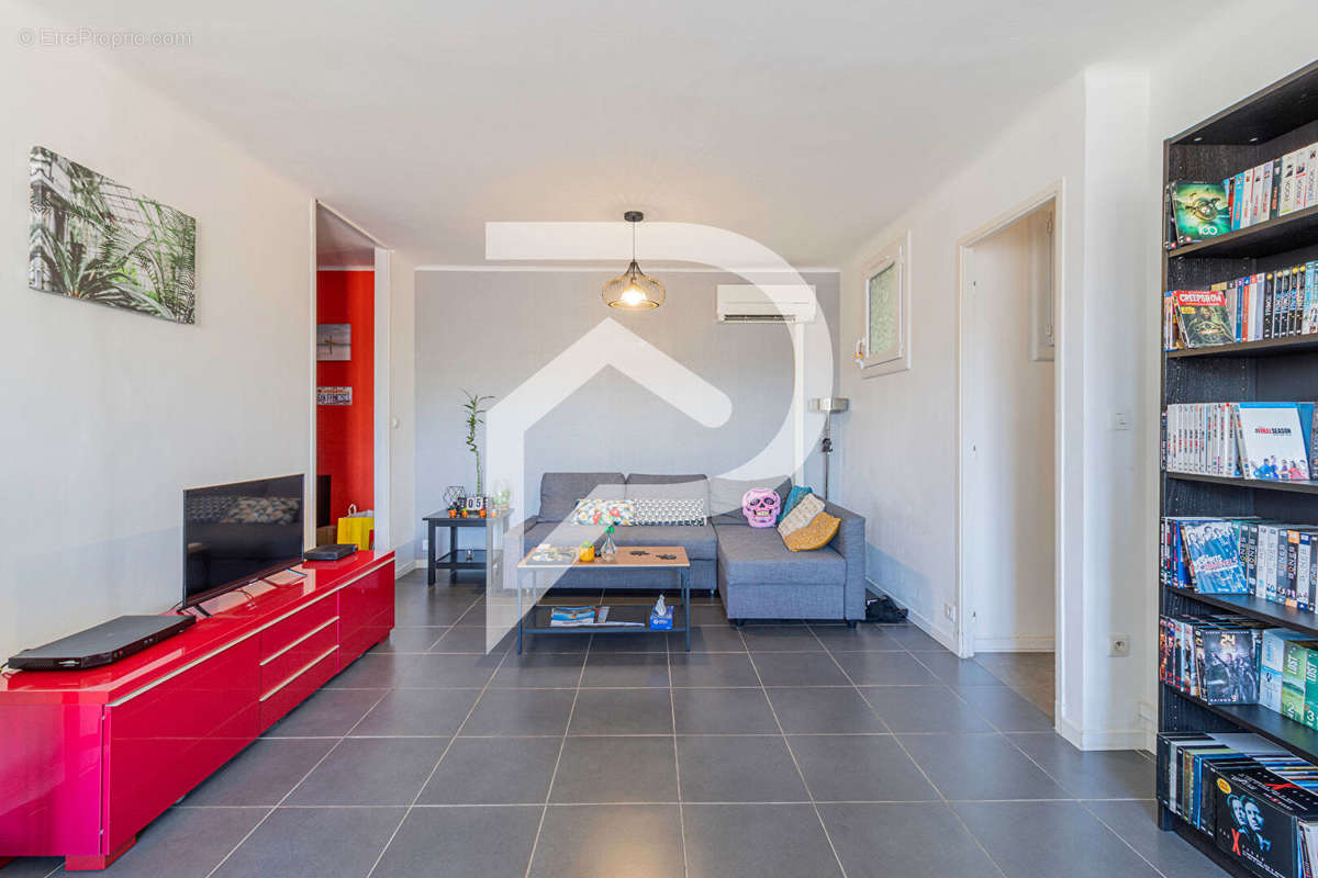 Appartement à MARSEILLE-5E