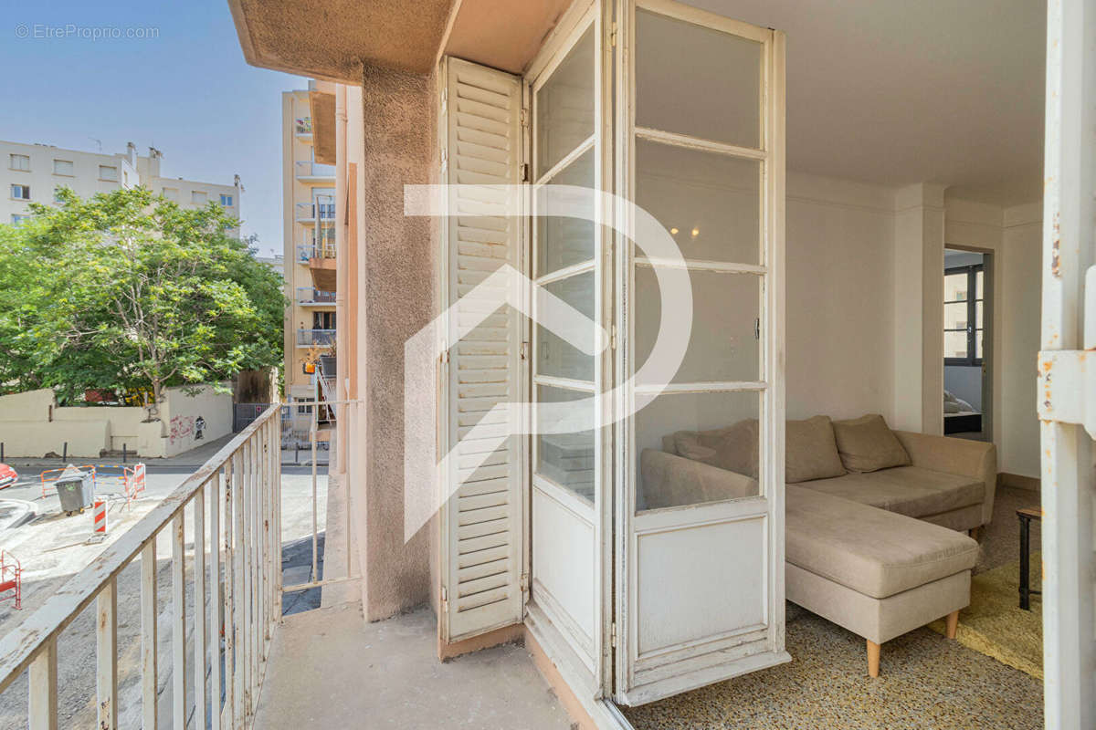 Appartement à MARSEILLE-5E