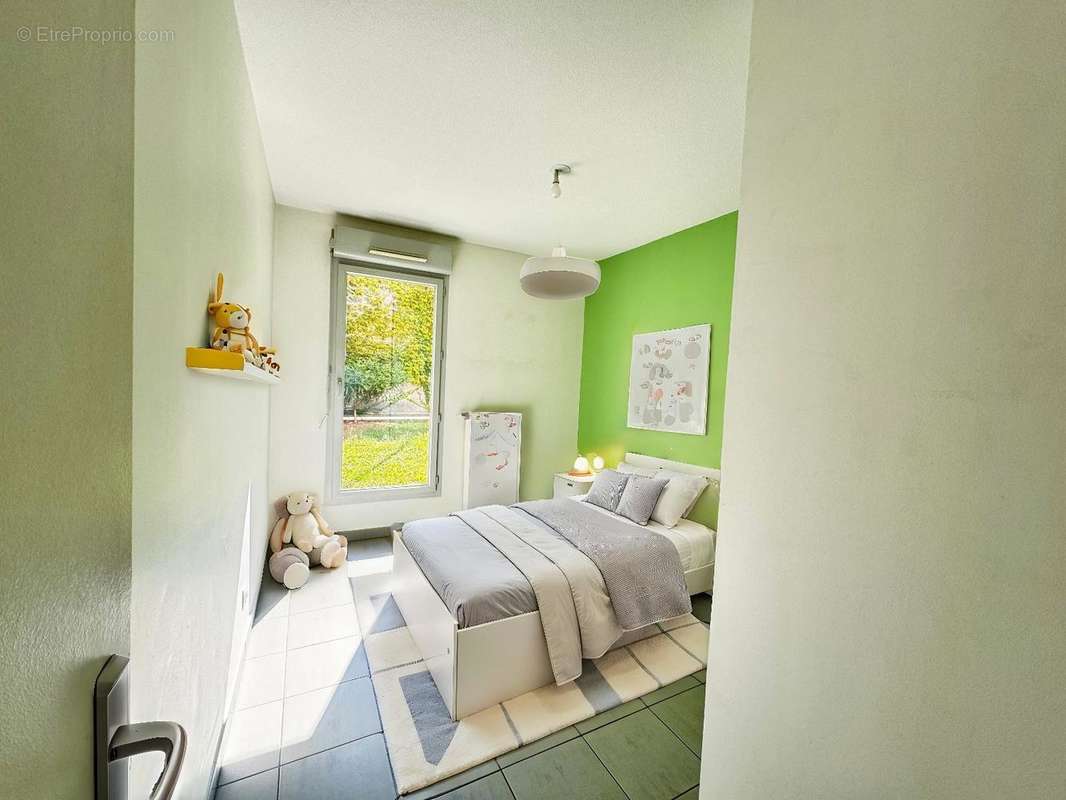   - Appartement à LYON-7E