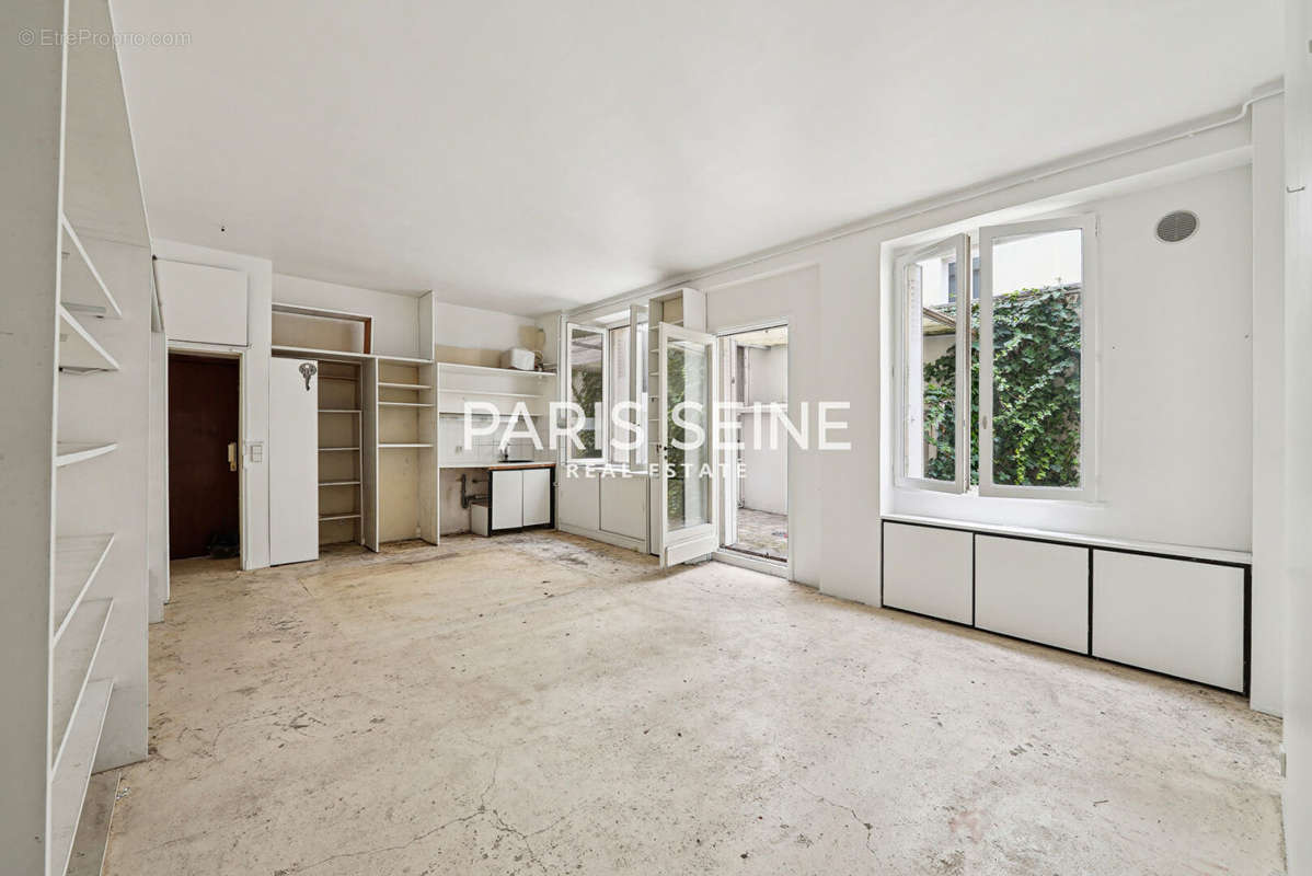 Appartement à PARIS-11E