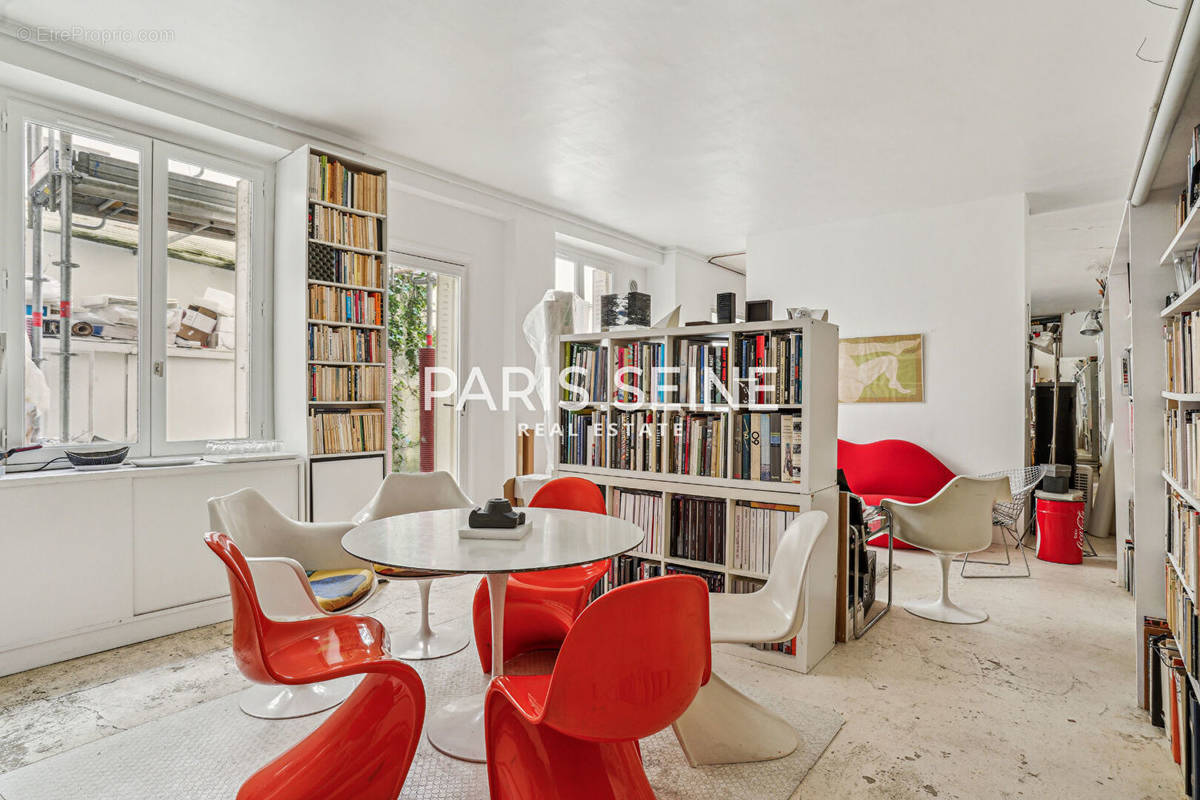 Appartement à PARIS-11E