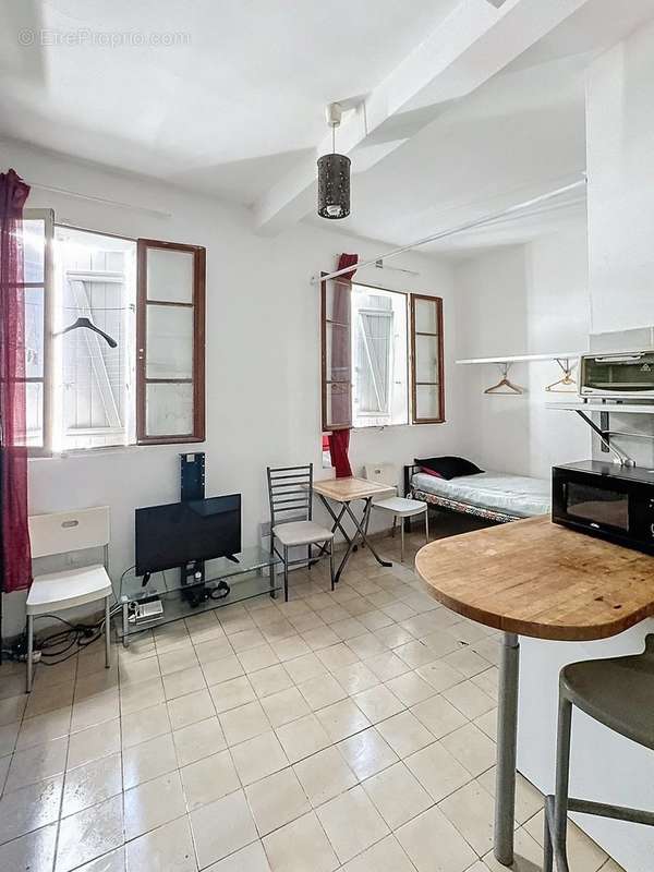 Appartement à MARSEILLE-1E