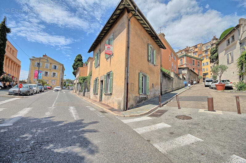 Maison à GRASSE