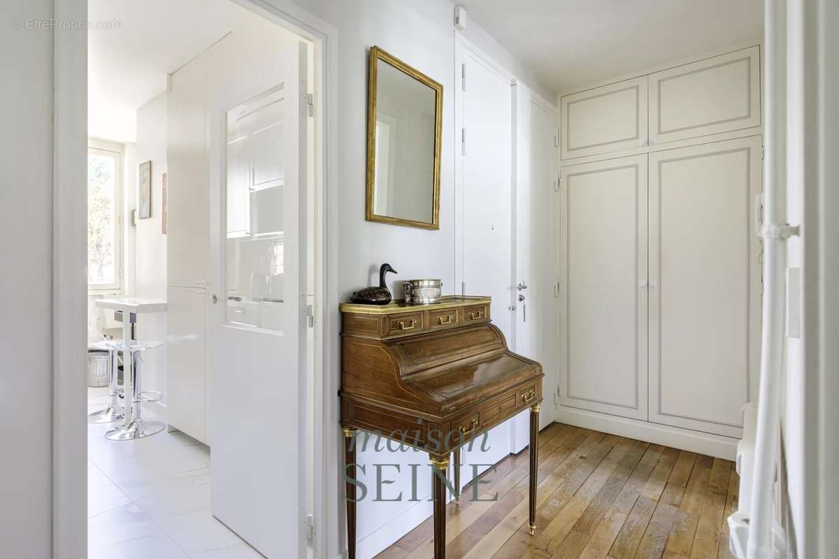 Appartement à NEUILLY-SUR-SEINE