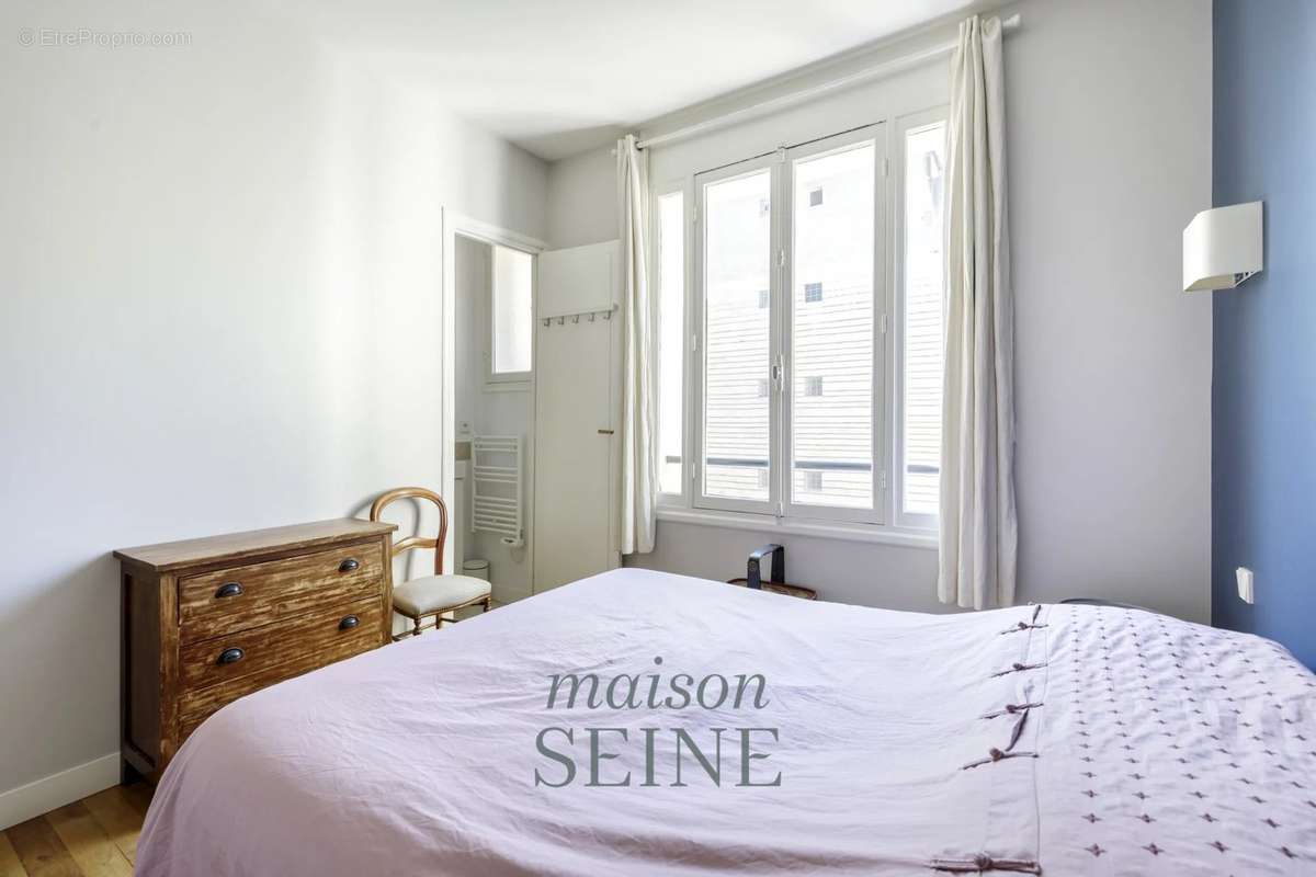 Appartement à NEUILLY-SUR-SEINE