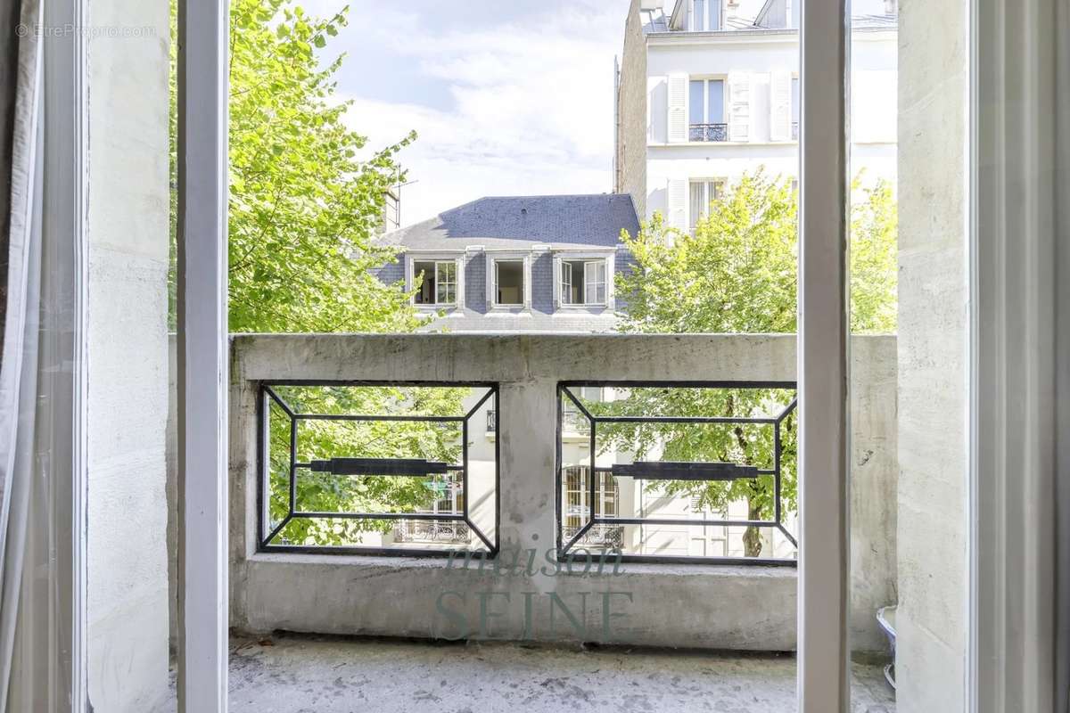 Appartement à NEUILLY-SUR-SEINE