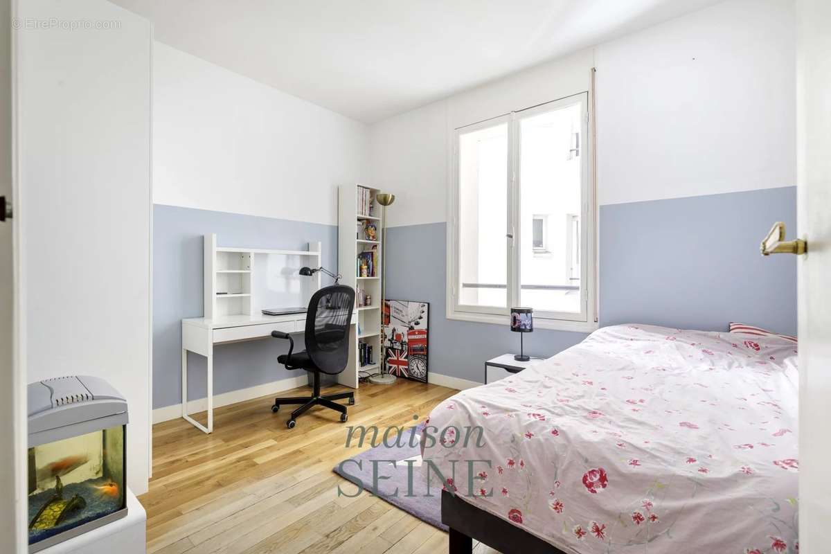 Appartement à NEUILLY-SUR-SEINE