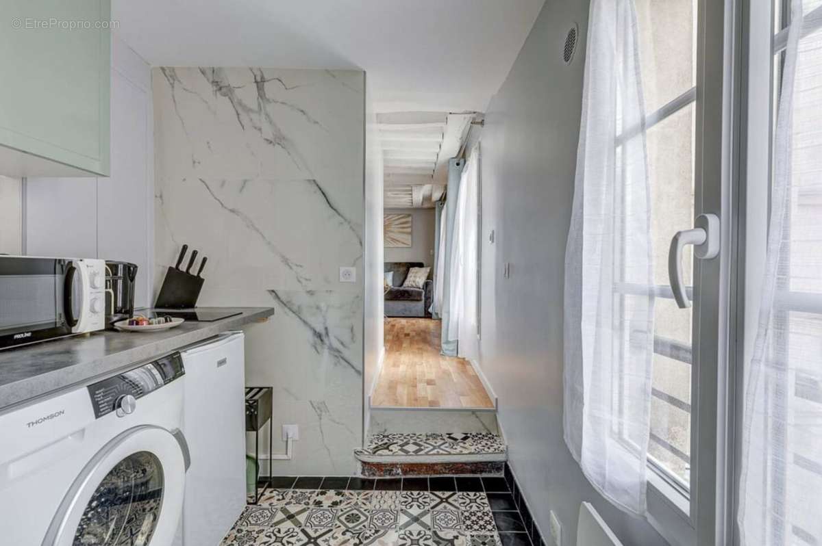 Appartement à PARIS-3E