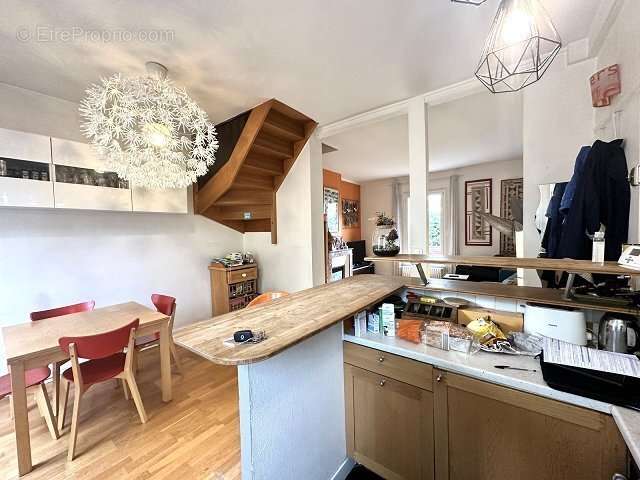 Appartement à MAISONS-ALFORT