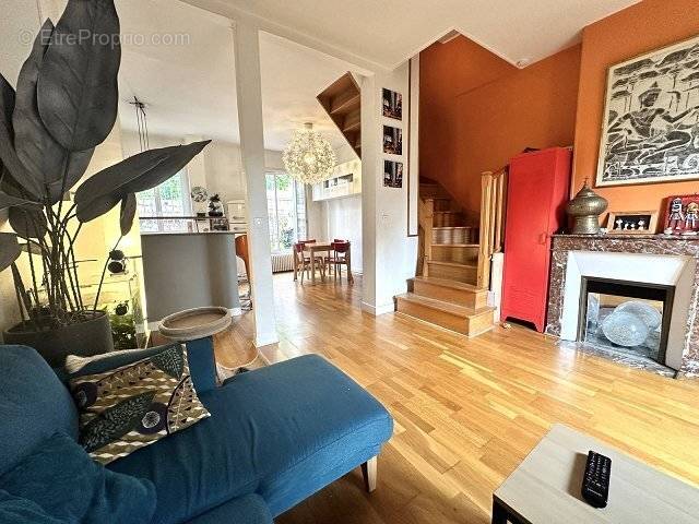 Appartement à MAISONS-ALFORT