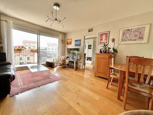 Appartement à MAISONS-ALFORT