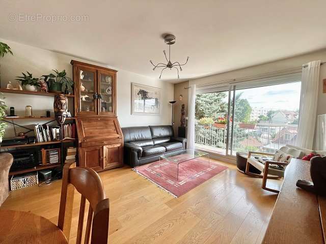 Appartement à MAISONS-ALFORT